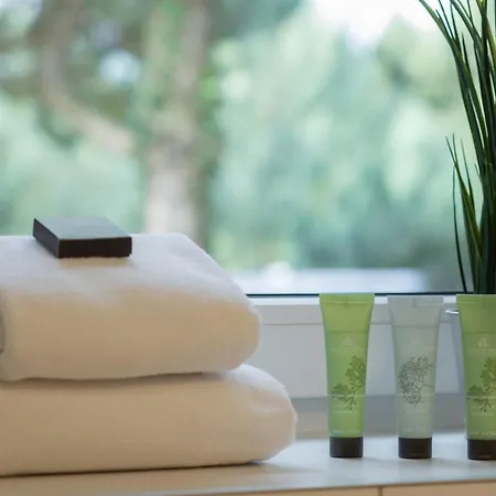 Bright With Terrace And Parking Close To The Sea In By Renters * ニエホジェ