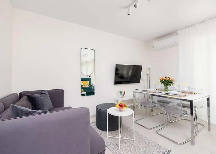 Bright With Terrace And Parking Close To The Sea In By Renters Appartamento *