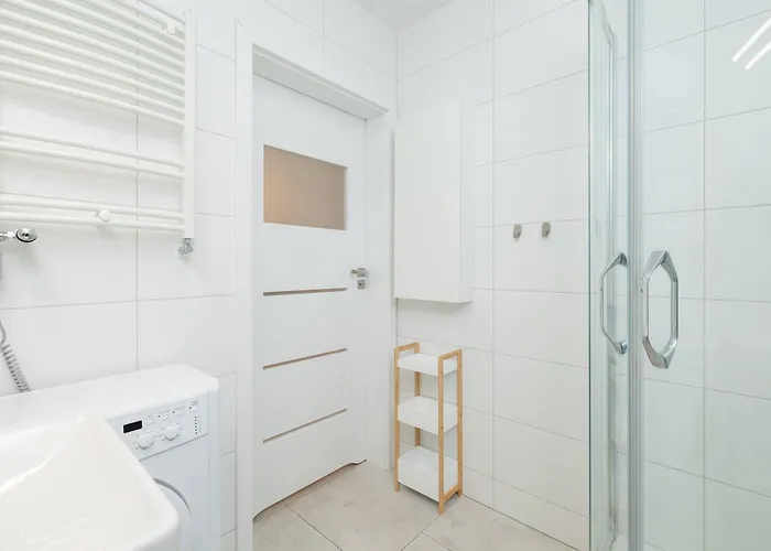 Bright With Terrace And Parking Close To The Sea In By Renters *