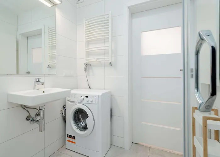 Bright With Terrace And Parking Close To The Sea In By Renters Appartamento