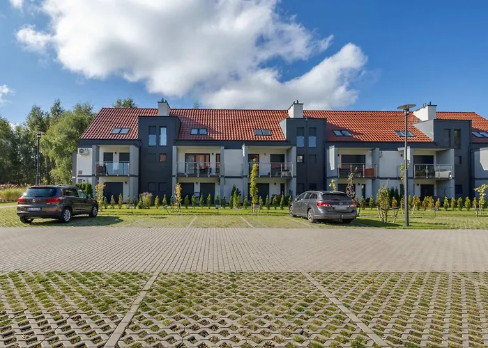 Bright With Terrace And Parking Close To The Sea In By Renters *